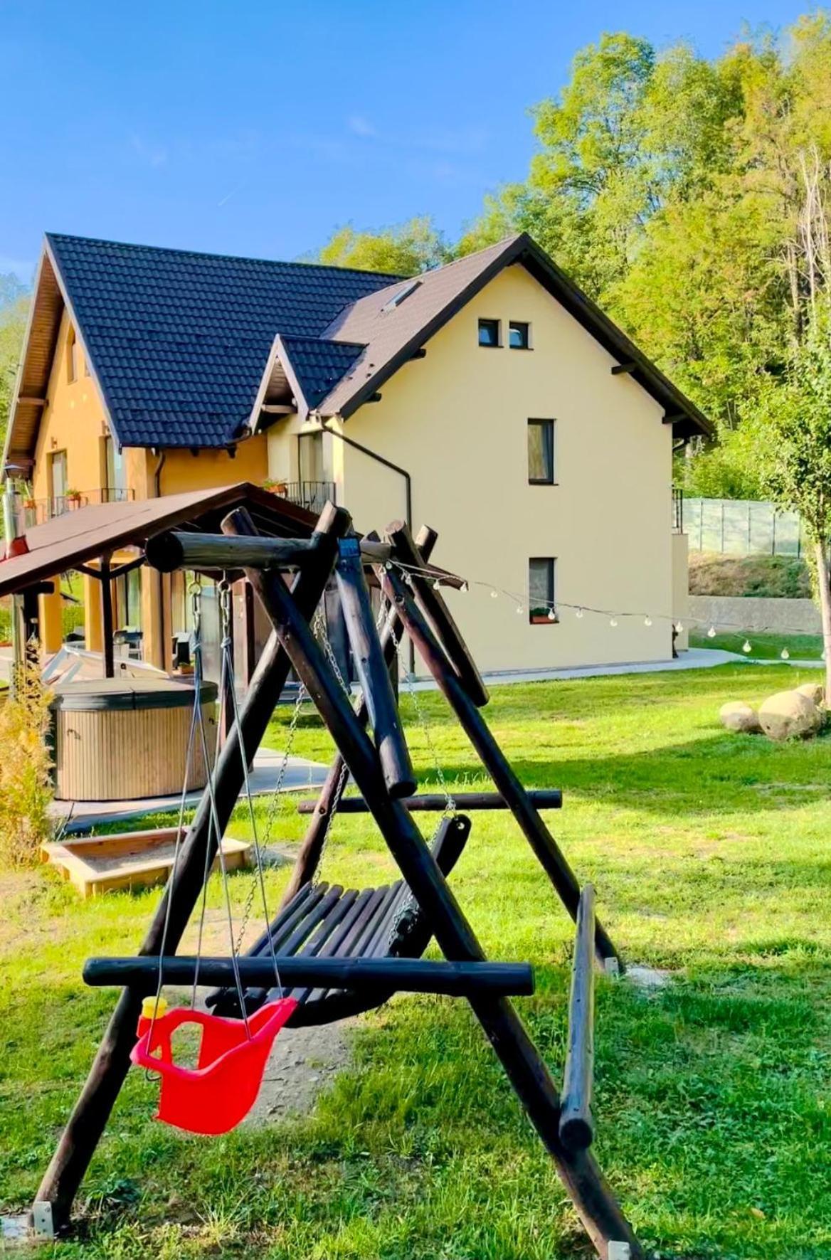 Pensiunea Piri Land Comarnic Dış mekan fotoğraf